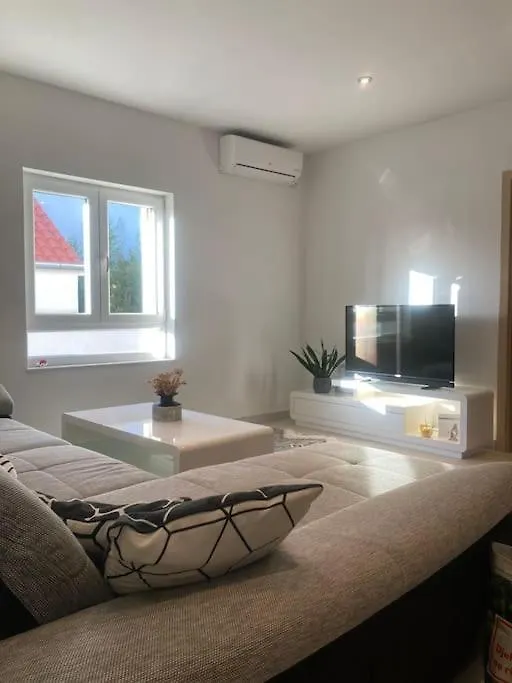 Central City Nest - Sandra&David Zadar Apartment