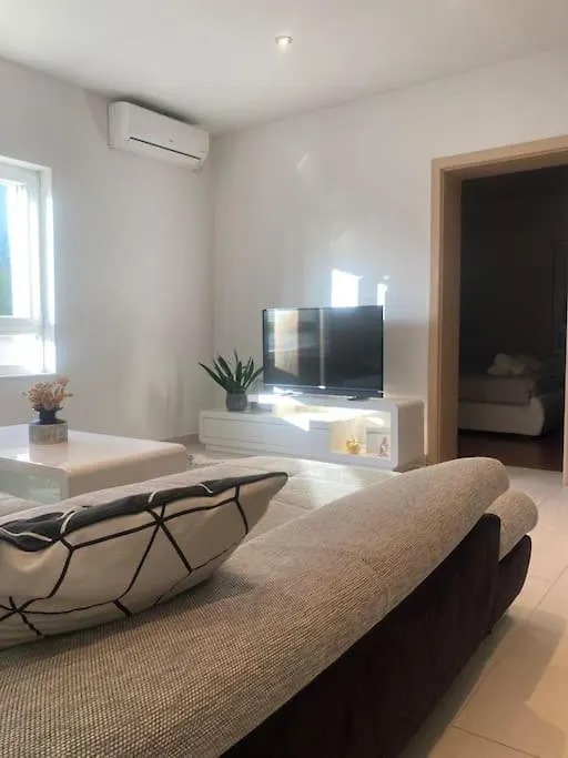 Central City Nest - Sandra&David Zadar